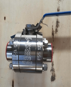 Ball valve floating type duplex A182 F51 UNS S31803 body stem and ball single