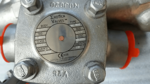 Piston check valve Alloy 20 body and trim nameplate marking